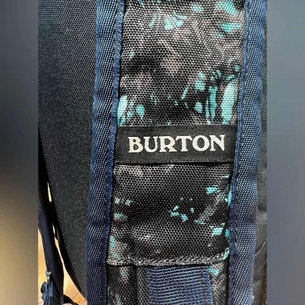 ▶️ Burton ◀️ Black and Blue Back Pack